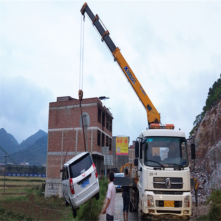 淮南道路交通事故救援吊装案例